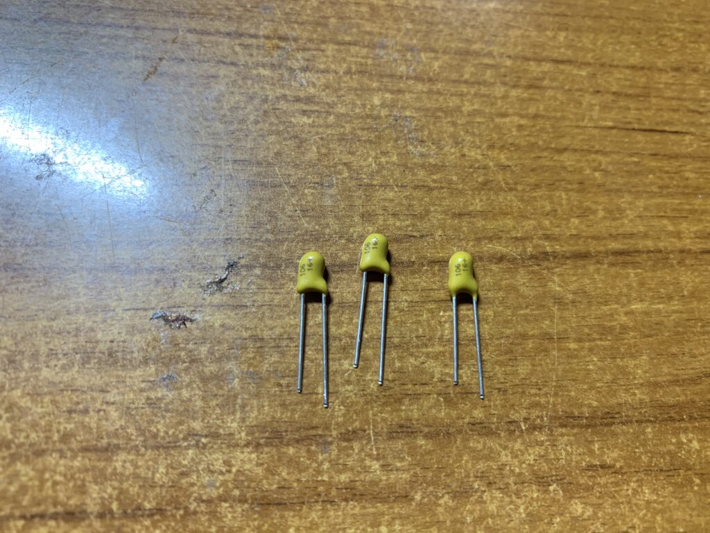 タンタルコンデンサ